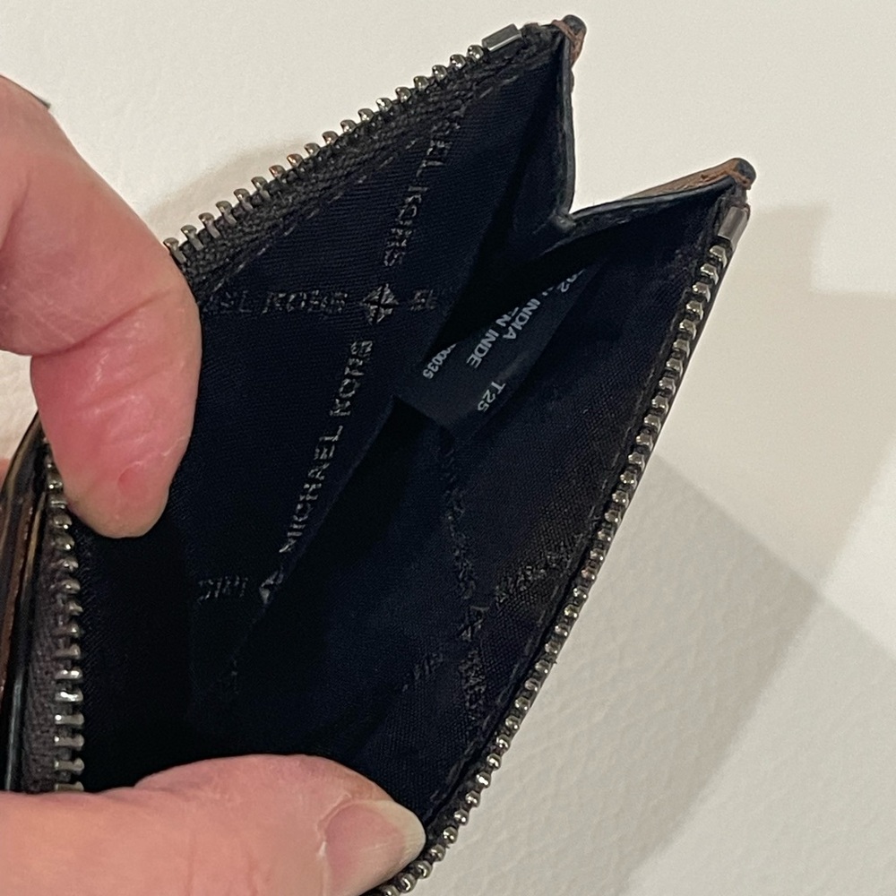 Michael Kors Tan Leather Card Holder - Picture 4 of 10